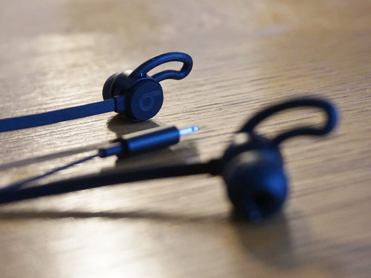 ヘッドホン Beats by Dr Dre URBEATS3 LIGHTNING BLUE