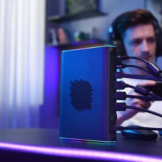 ONEXGPU 2 can supercharge laptops and mini PCs — AMD RX 7800M