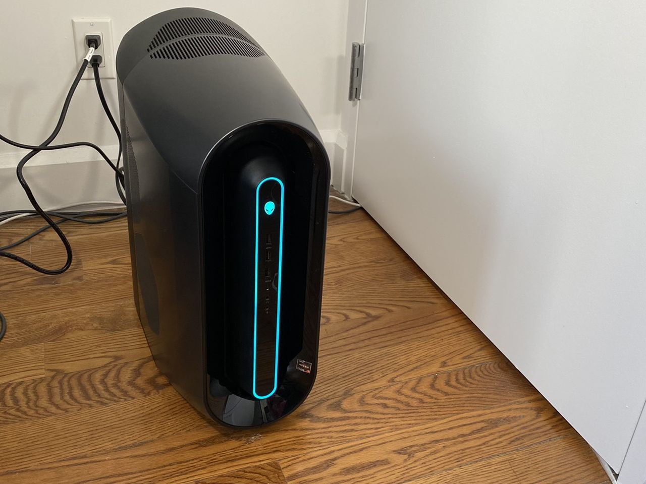 Alienware Aurora R10 Ryzen Edition ジャンク 2019 Dell Alienware Aurora R10 Desktop -AMD Ryzen 5 3500x