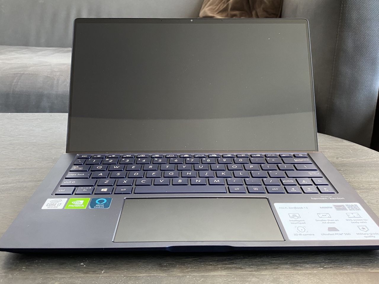 h*i様 【今日だけ激安】ASUS Zenbook 本体 凹みあり nFFzrHC4eiJccAbS5vmn4H.jpg