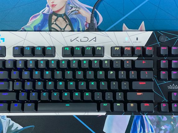 Logitech G Pro K/DA keyboard review: K-pop and LoL unite | Laptop Mag