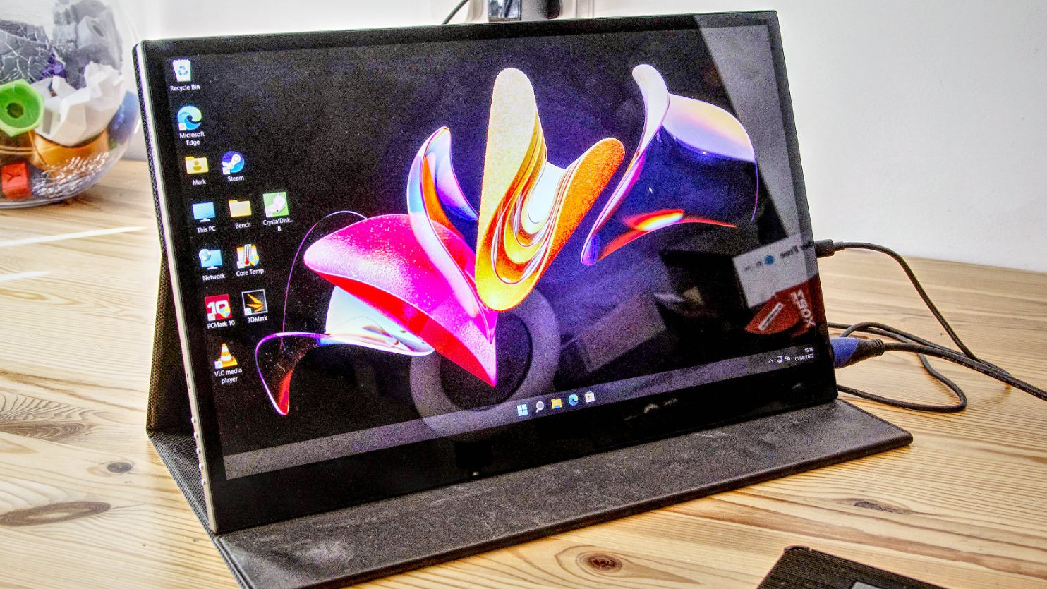 intehill portable monitor 13.3インチ 13.3