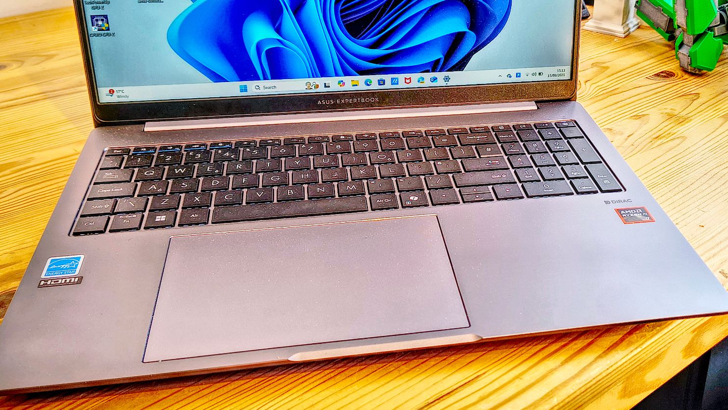 ASUS ExpertBook PM1 Business Notebook - AMD Ryzen 7, 32GB RAM, 1TB SSD