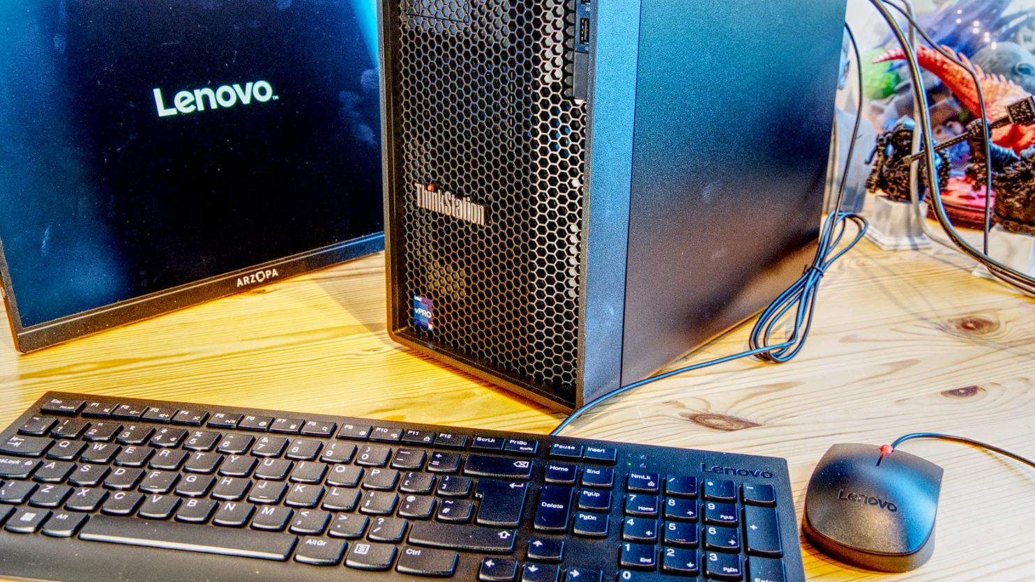 Lenovo ThinkStation P2 Tower Workstation review | TechRadar