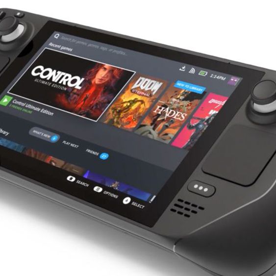 Steam Deck vs Nintendo Switch photos leave gamers perplexed