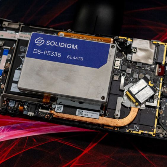 Steam Deck Modded With 61 Terabyte SSD, Hits 3.6 GB/s Steam Deck Modded With 61 Terabyte SSD, Hits 3.6 GB/s