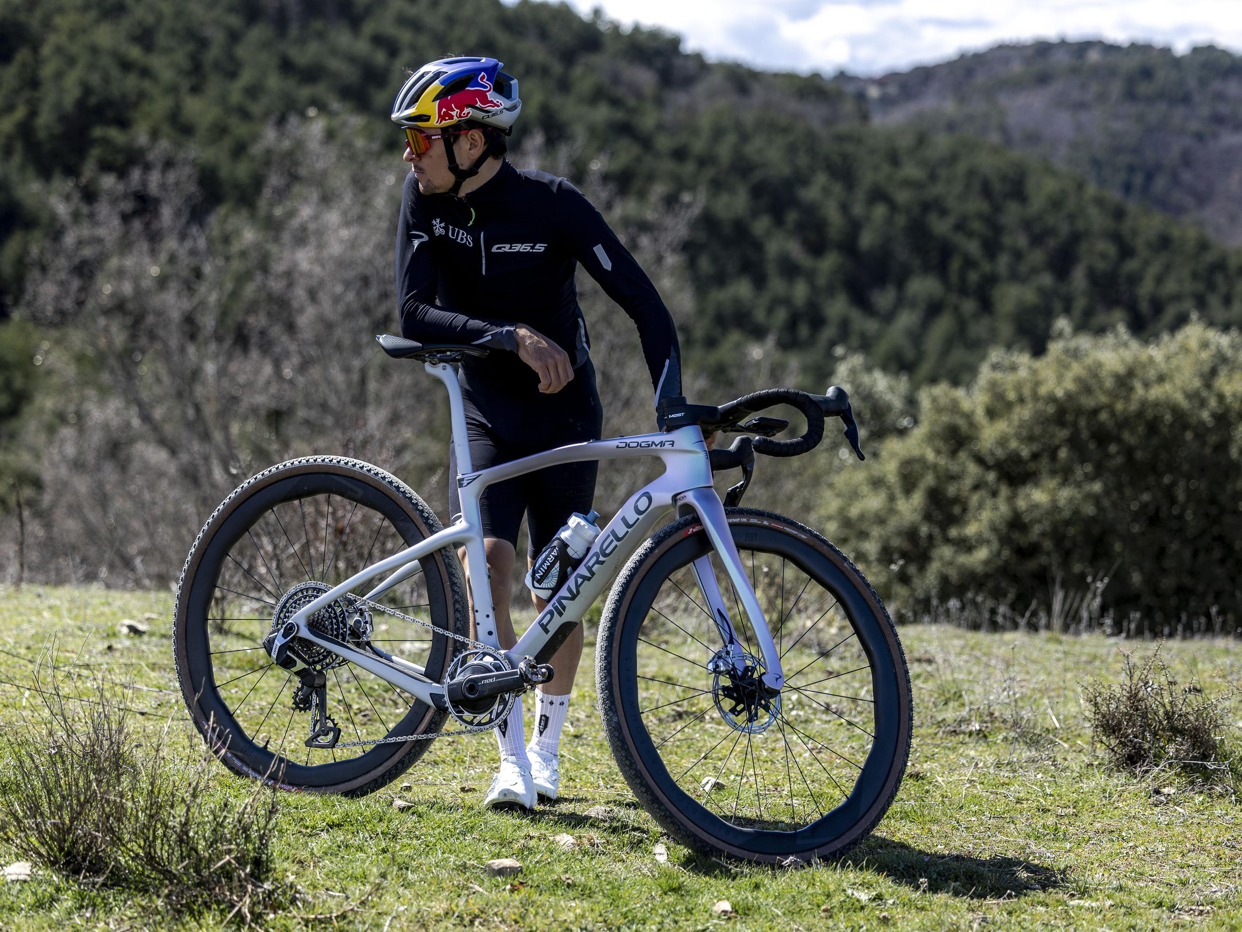 Pinarello confirmed as partner of Q36.5 Pro Cycling, becomes title