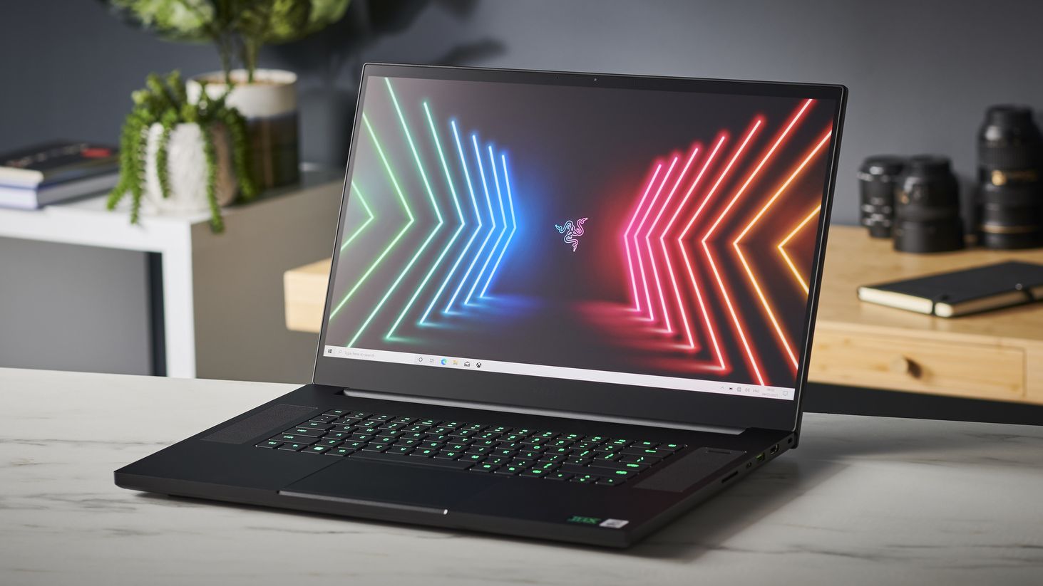 Windowsノート本体 Razer Blade Pro 17 RTX 3070 Amazon.com: Razer Blade 17 Gaming Laptop: NVIDIA GeForce RTX