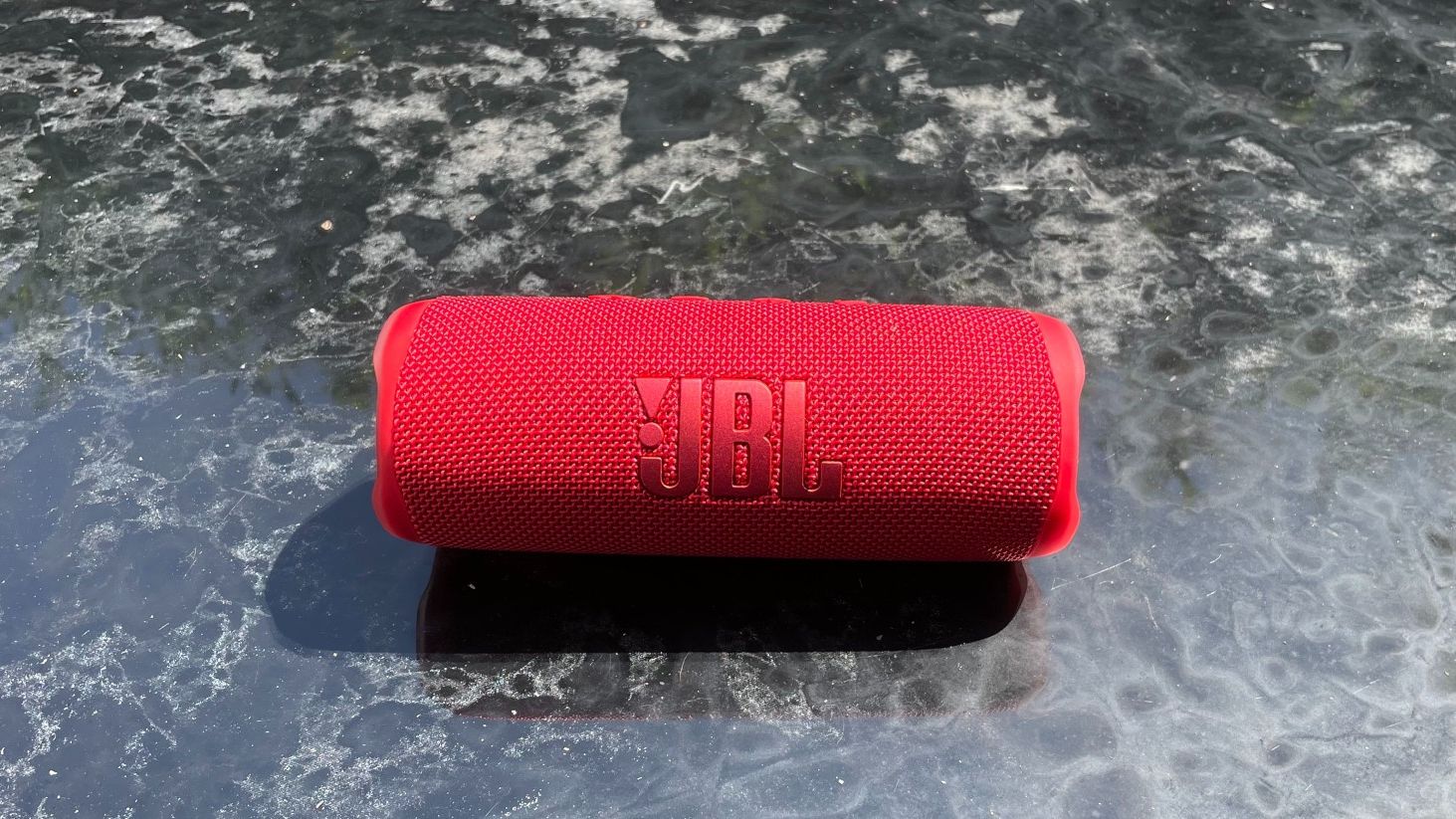 JBL Flip 6 review: improved clarity and precision makes this