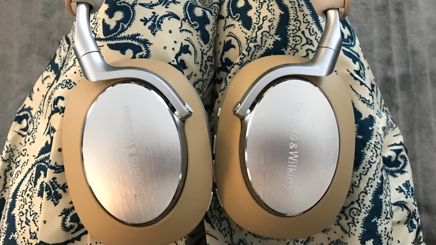 Bowers & Wilkins Px8 タン Bowers & Wilkins Px8 Braun | Coolblue | Kopfhörer