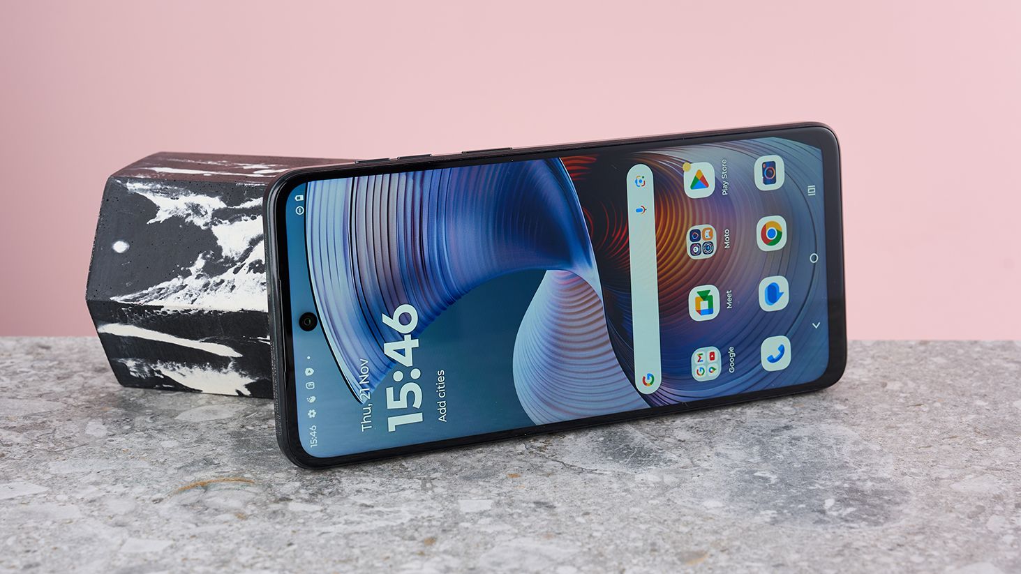 まり7　Lenovo Motorola MOTO G55 5G Motorola Moto G55 5G review: it may not be flashy but this super