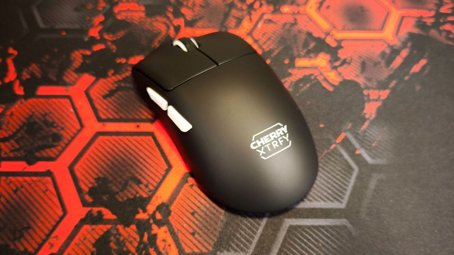 Cherry Xtrfy M68 Pro Wireless Mouse Review | Tom's Hardware