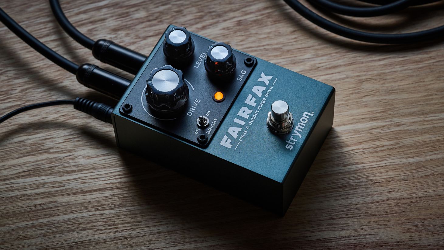 Like a good valve amp, it responds to your pick attack and guitar