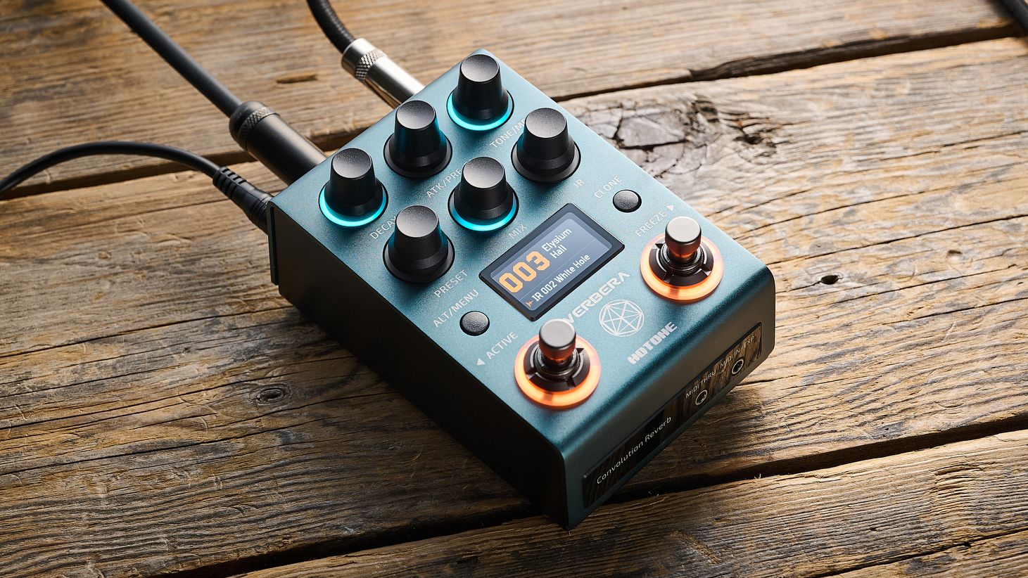 A stunningly good reverb pedal that sounds and operates like one