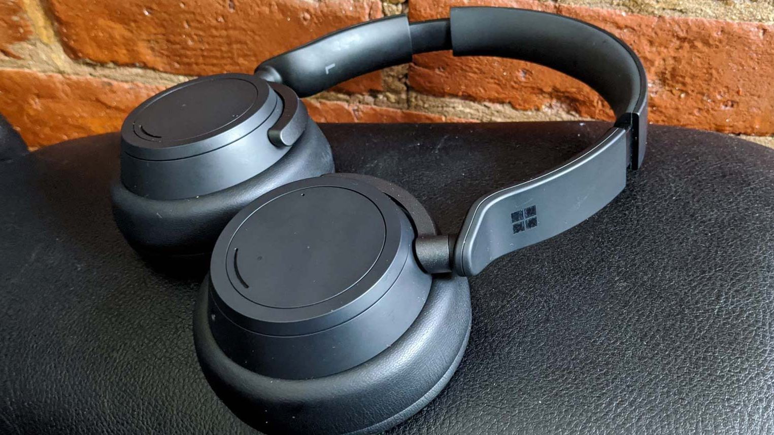 Microsoft Surface Headphones 2 review | Laptop Mag