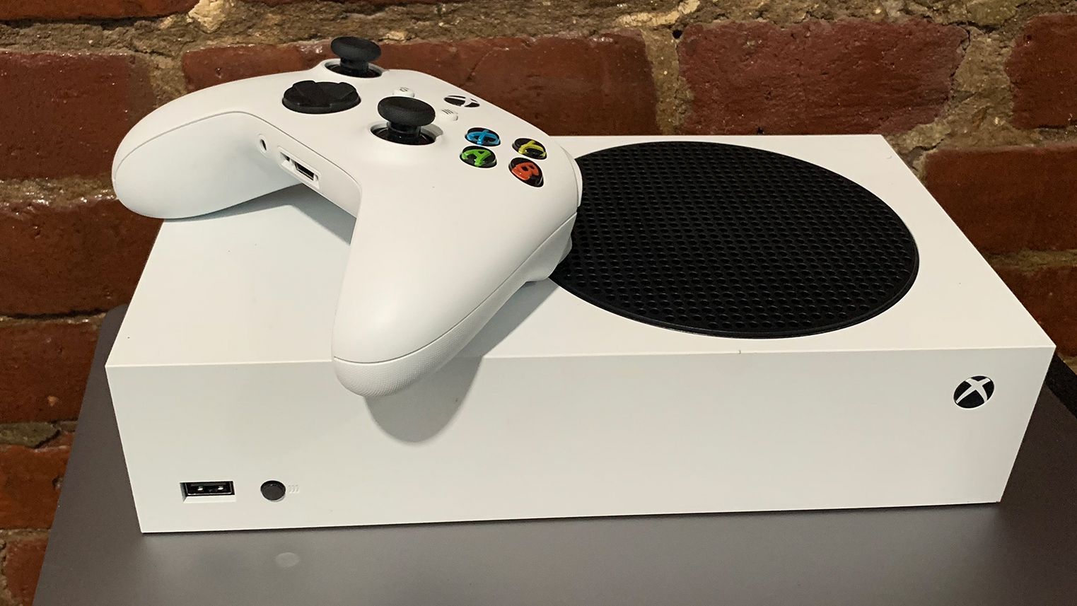 Microsoft Xbox Series S Digital Console 1TB - Black | GameStop