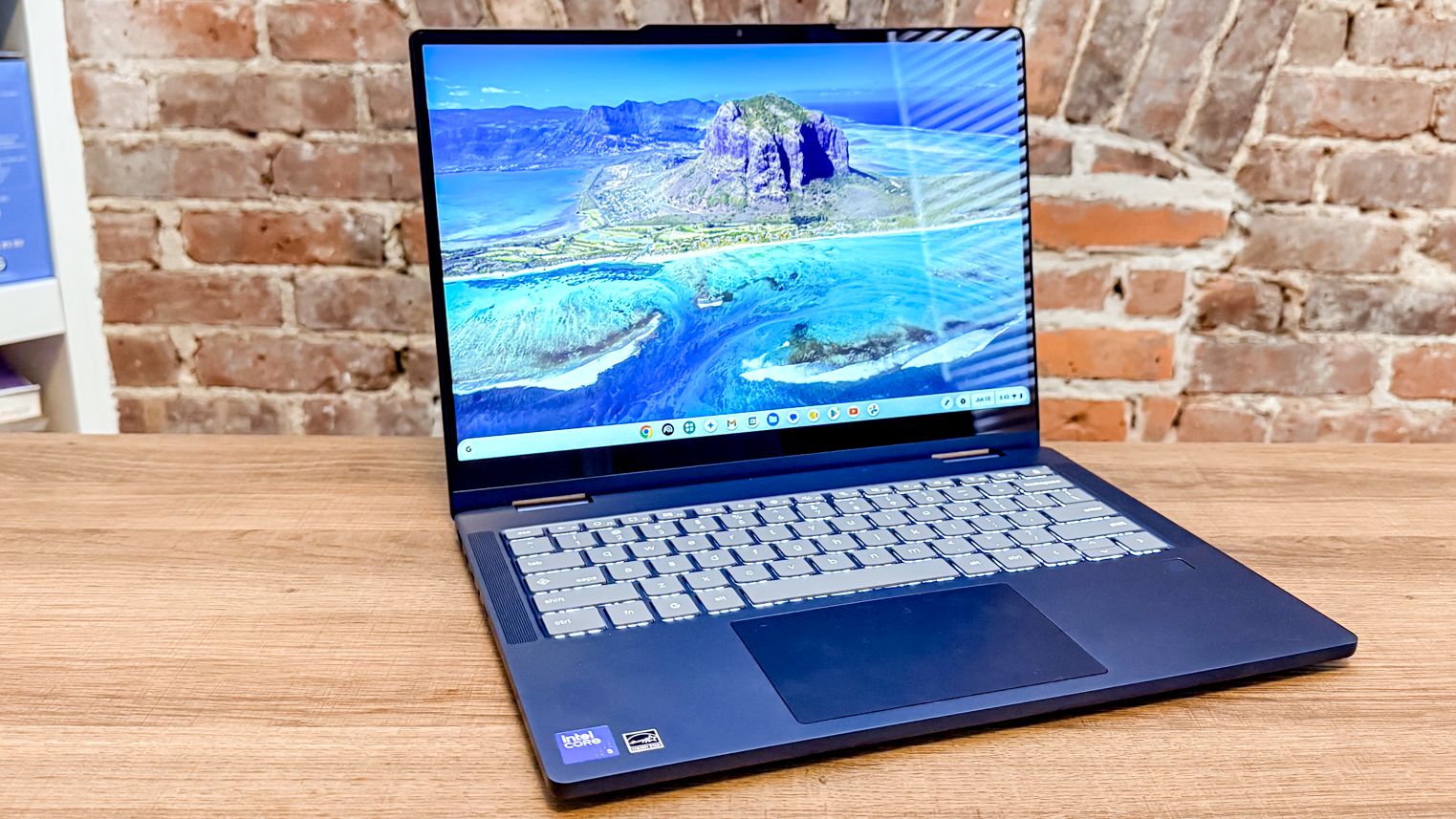 【美品】Lenovo Chromebook Plus Gen 10 Lenovo Chromebook Plus 2-in-1 Gen 10 review | Tom's Guide