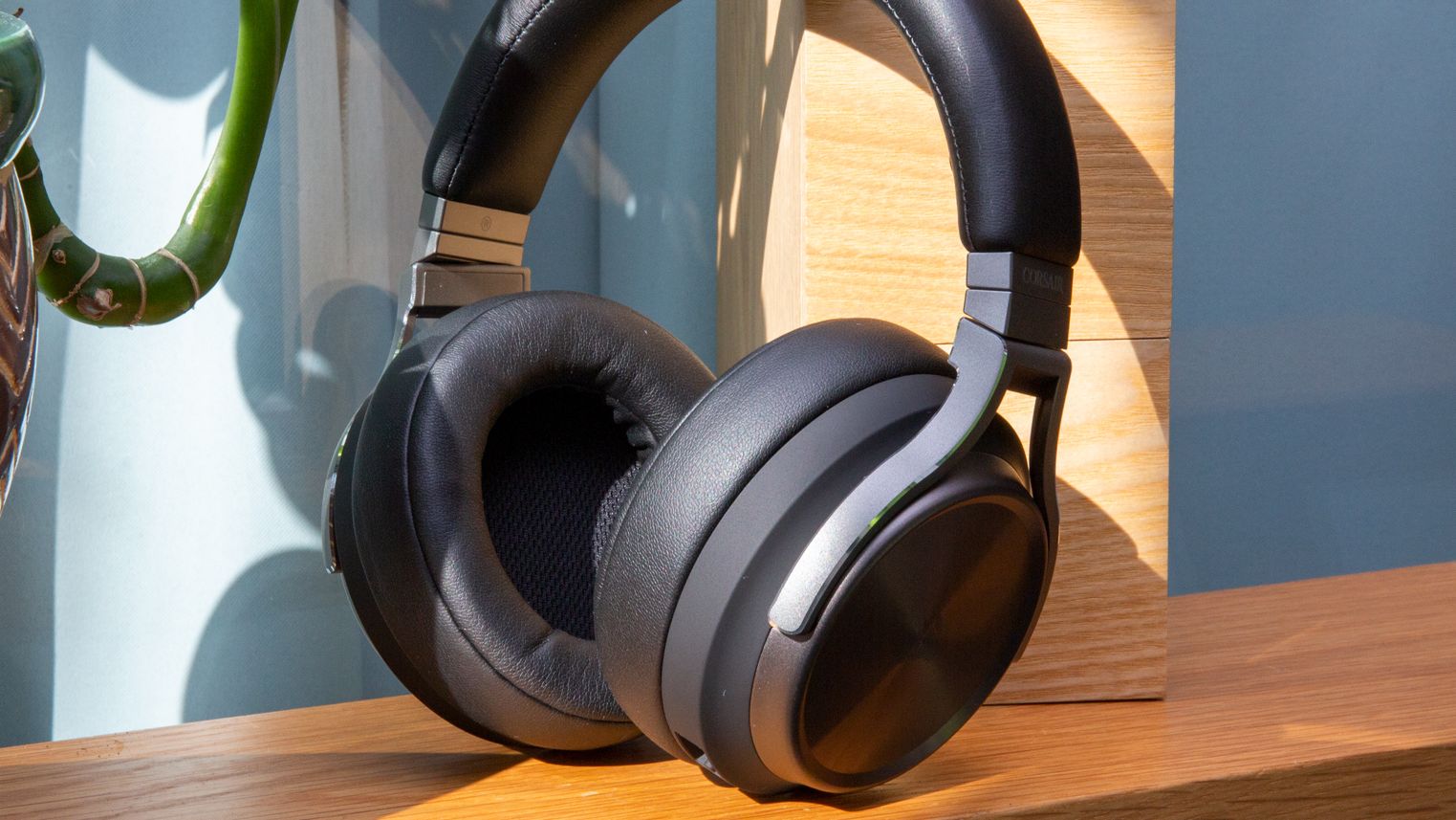 Corsair Virtuoso SE Gaming Headset review | Laptop Mag