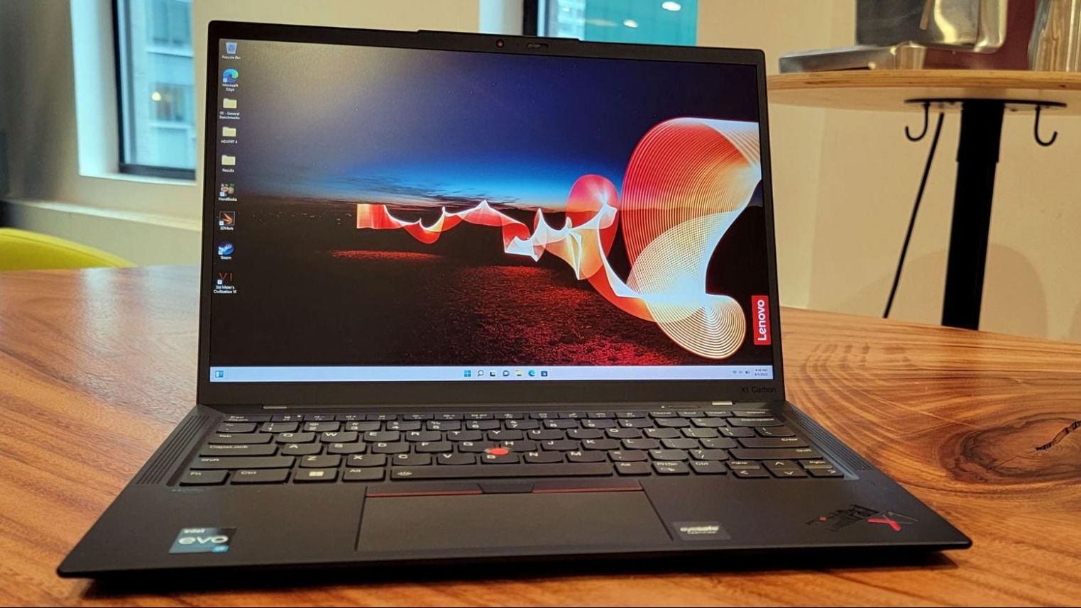 Windowsノート本体 X1 Carbon Gen10 2022 i5-1240 16Gb 256 4G Lenovo ThinkPad X1 Carbon Gen 10 (2022) review | TechRadar