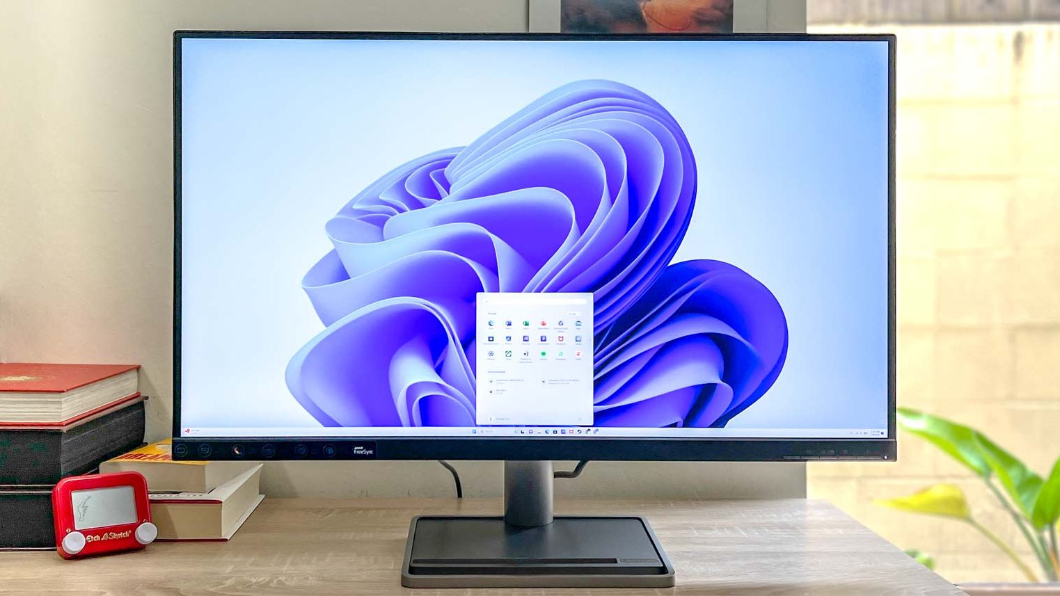 Lenovo L32p-30 monitor review | Tom's Guide