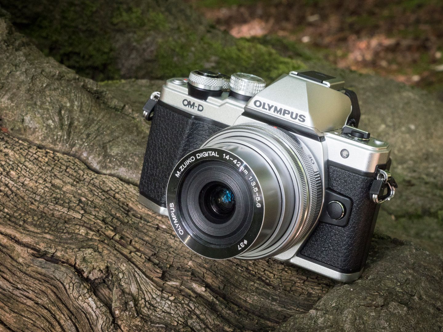 OLYMPUS OM-D E-M10 Mark II セット★ Amazon.com : OM SYSTEM Olympus OM-D E-M10 Mark II Mirrorless
