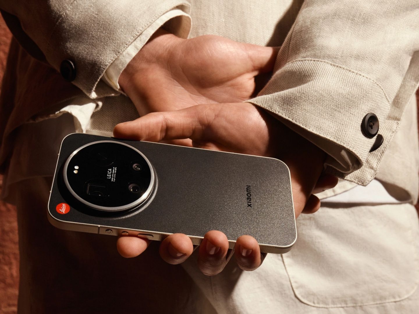 Leica's Leitzphone looks like the dream phone for photographers