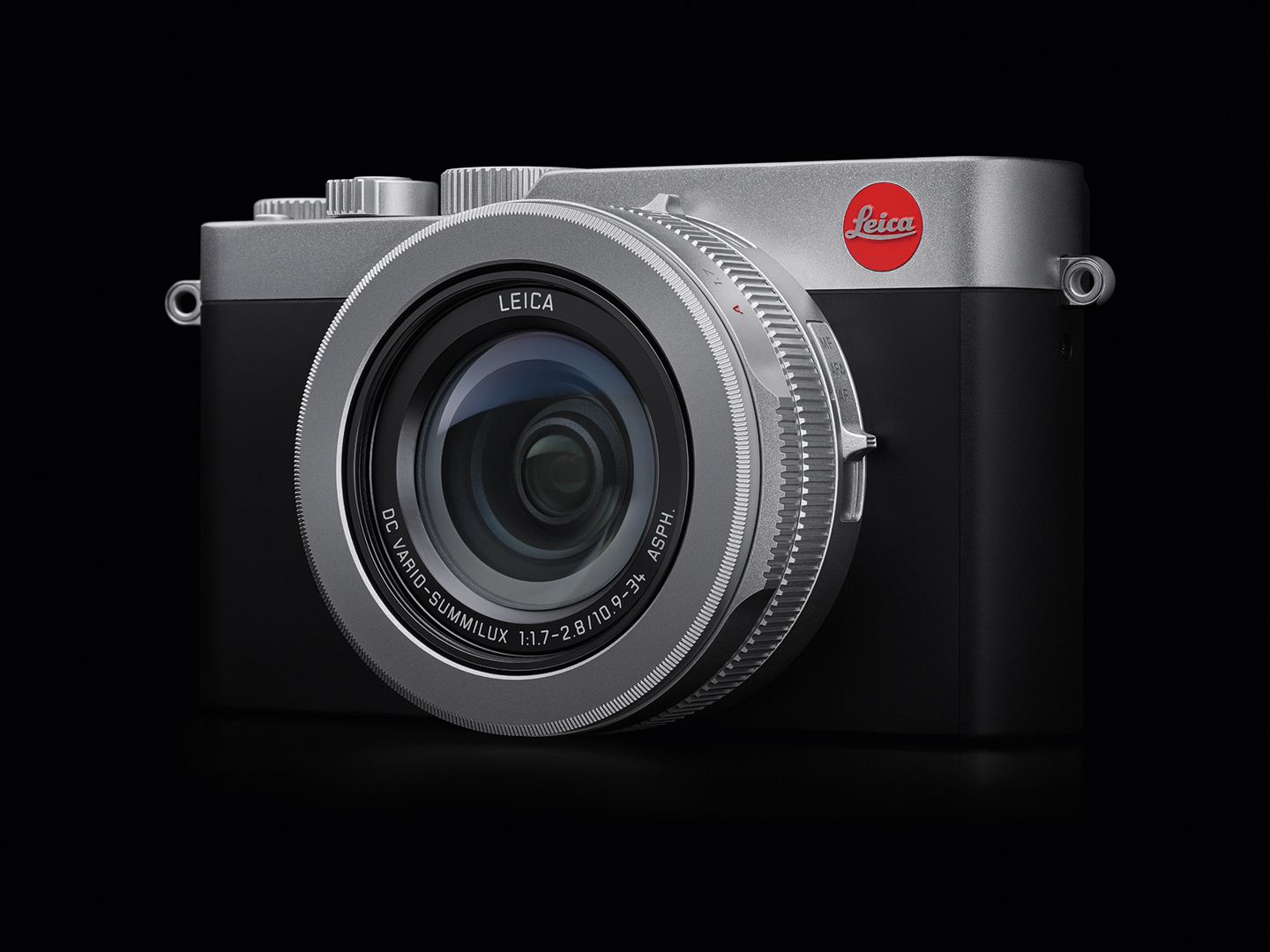 The Leica D-Lux 7 is a supercharged Panasonic LX100 II that you