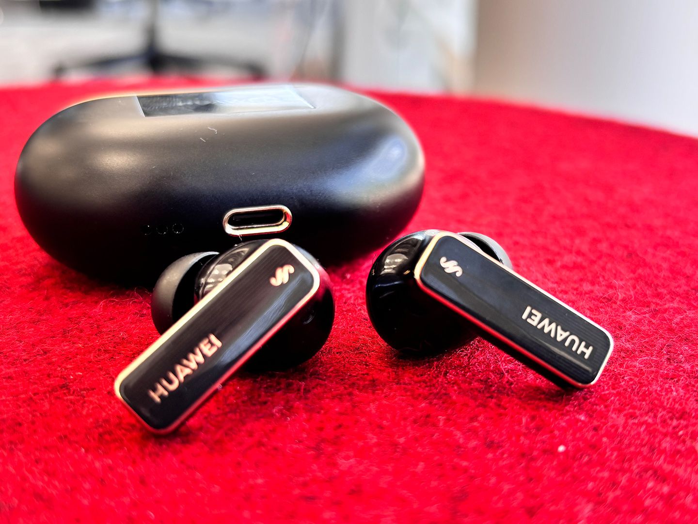Huawei FreeBuds Pro 4 review: clean, detailed sound, but