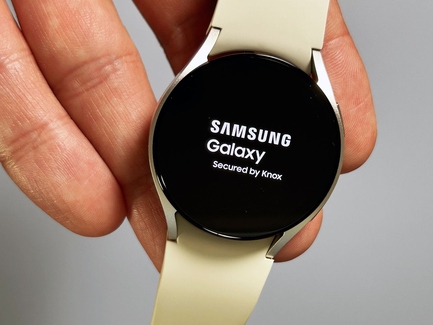 未使用 Samsung Galaxy Watch 6 をお譲りします 5UtezHJwnDvsXAVSkFJxb4.jpg
