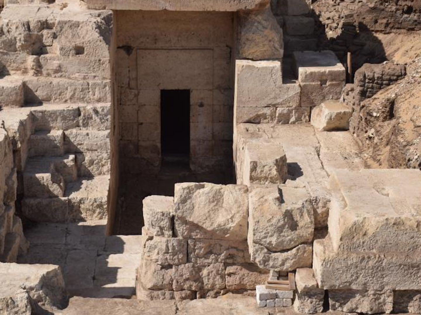 「buildings」type.C ancient ruins 佐伯泰典作② buildings」type.C ancient ruins 佐伯泰典作② Architectural