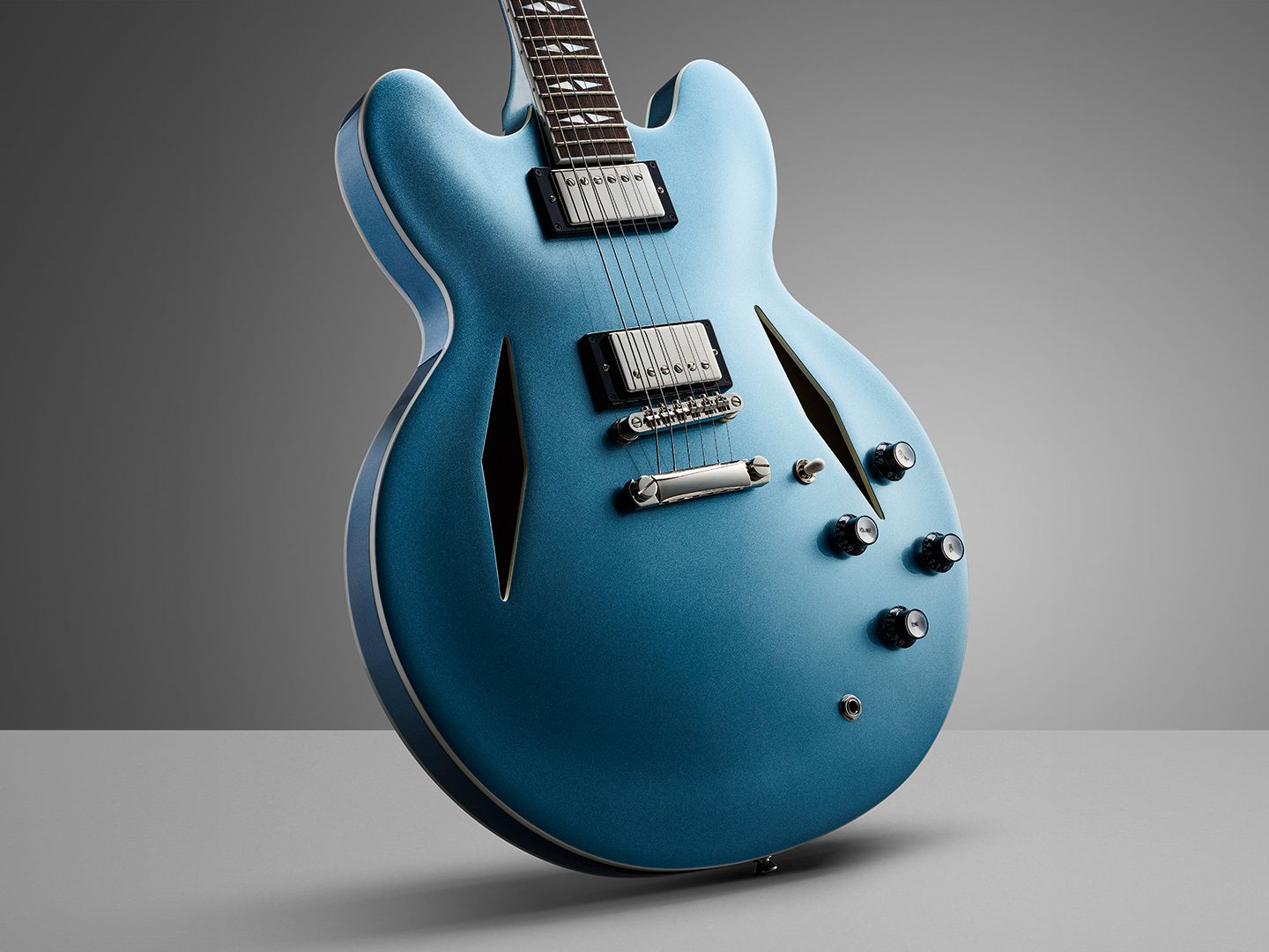 ギター Epiphone Dave Grohl DG-335 Epiphone Dave Grohl DG-335 Electric Guitar (with Case) | zZounds