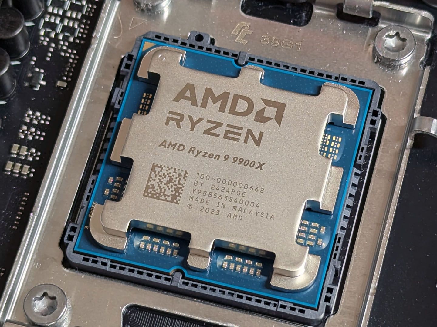 One of the best CPUs for content creation is now under $390