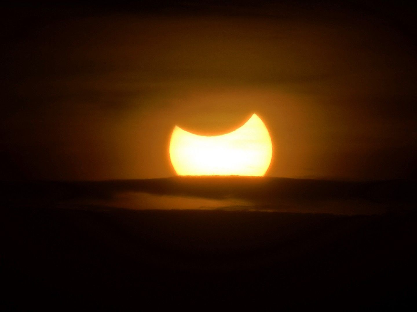 その他 The Sun from the EAST / The Moon in the Chandra :: Photo Album :: HOPS 383: X-rays From a Newborn