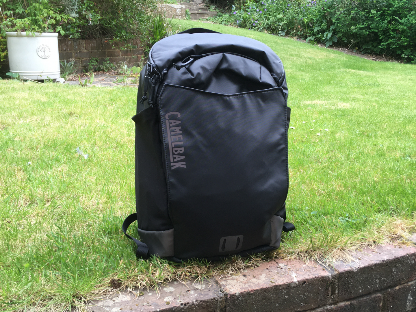 アクセサリー camelbak H.A.W.G. Commute 22L CamelBak M.U.L.E. and H.A.W.G. Commute Backpack Review |