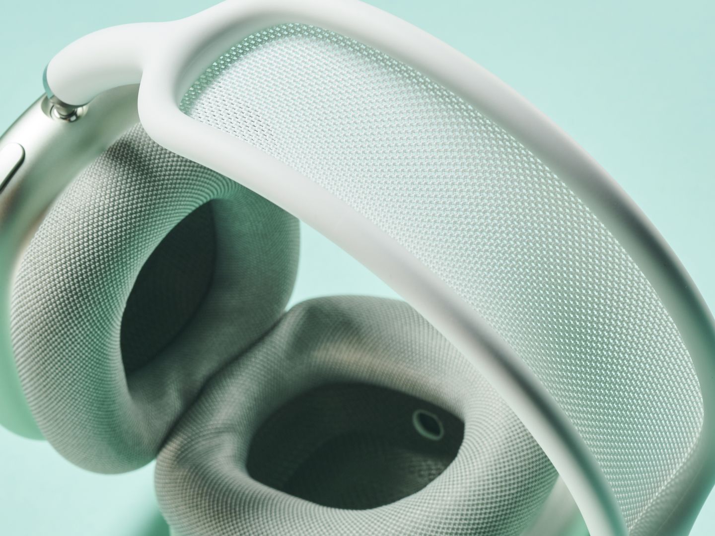 air pods max release date