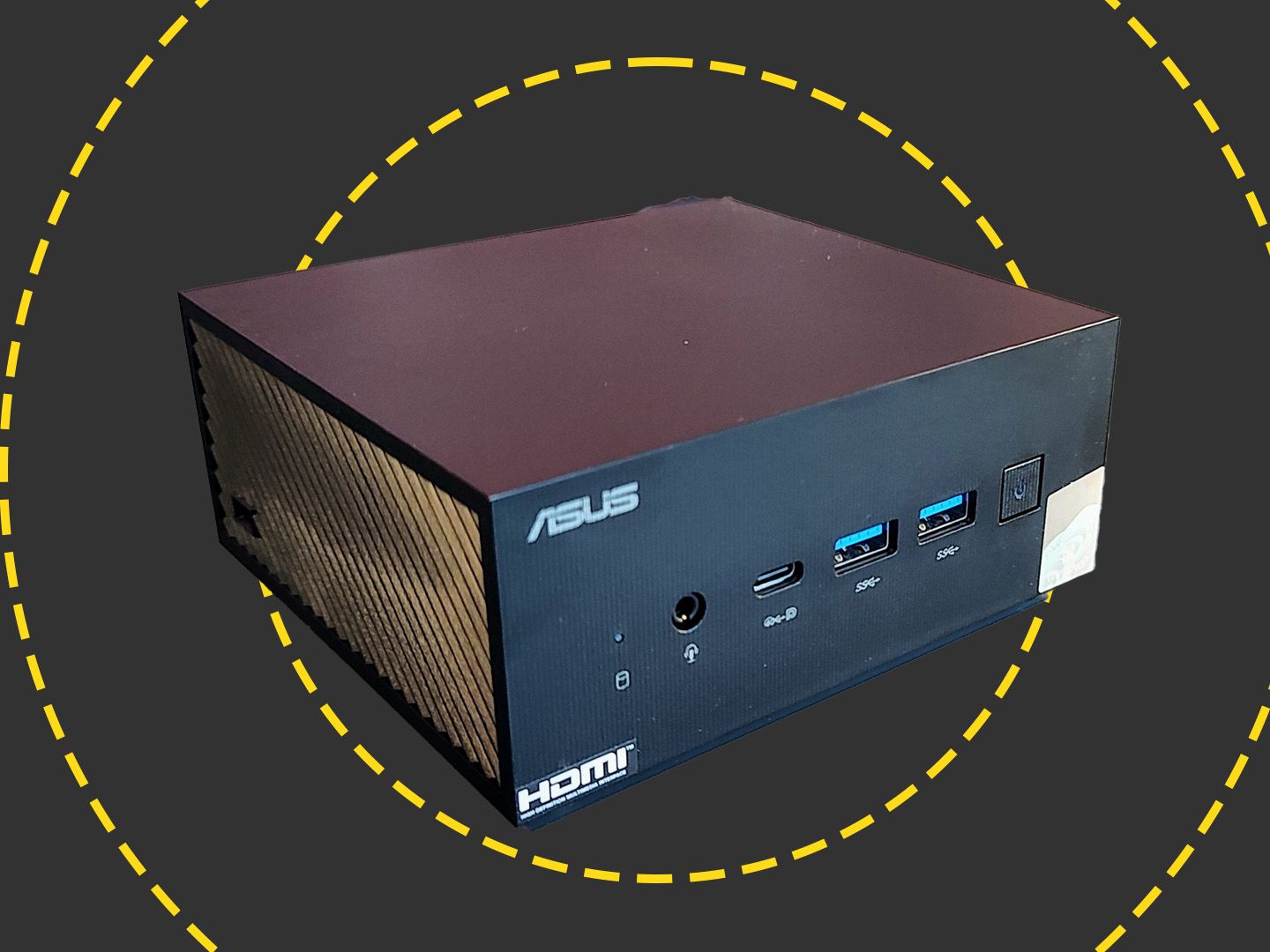 ミニPC ASUS PN62 miniPC ASUS Mini PC PN62 review: A mini PC that fits in your hand!