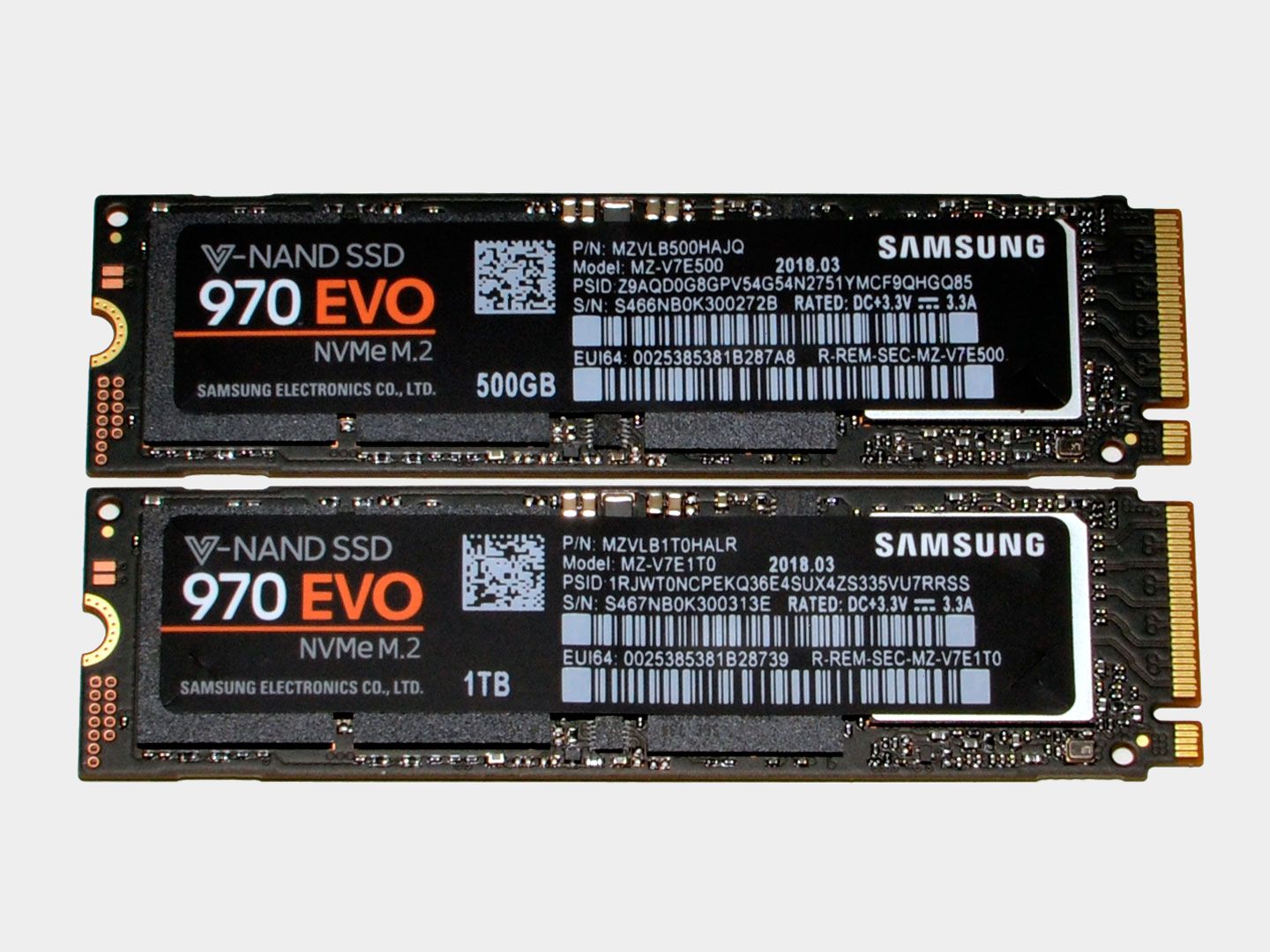 サムスン970 EVO Amazon.com: SAMSUNG 970 EVO SSD 1TB - M.2 NVMe Interface