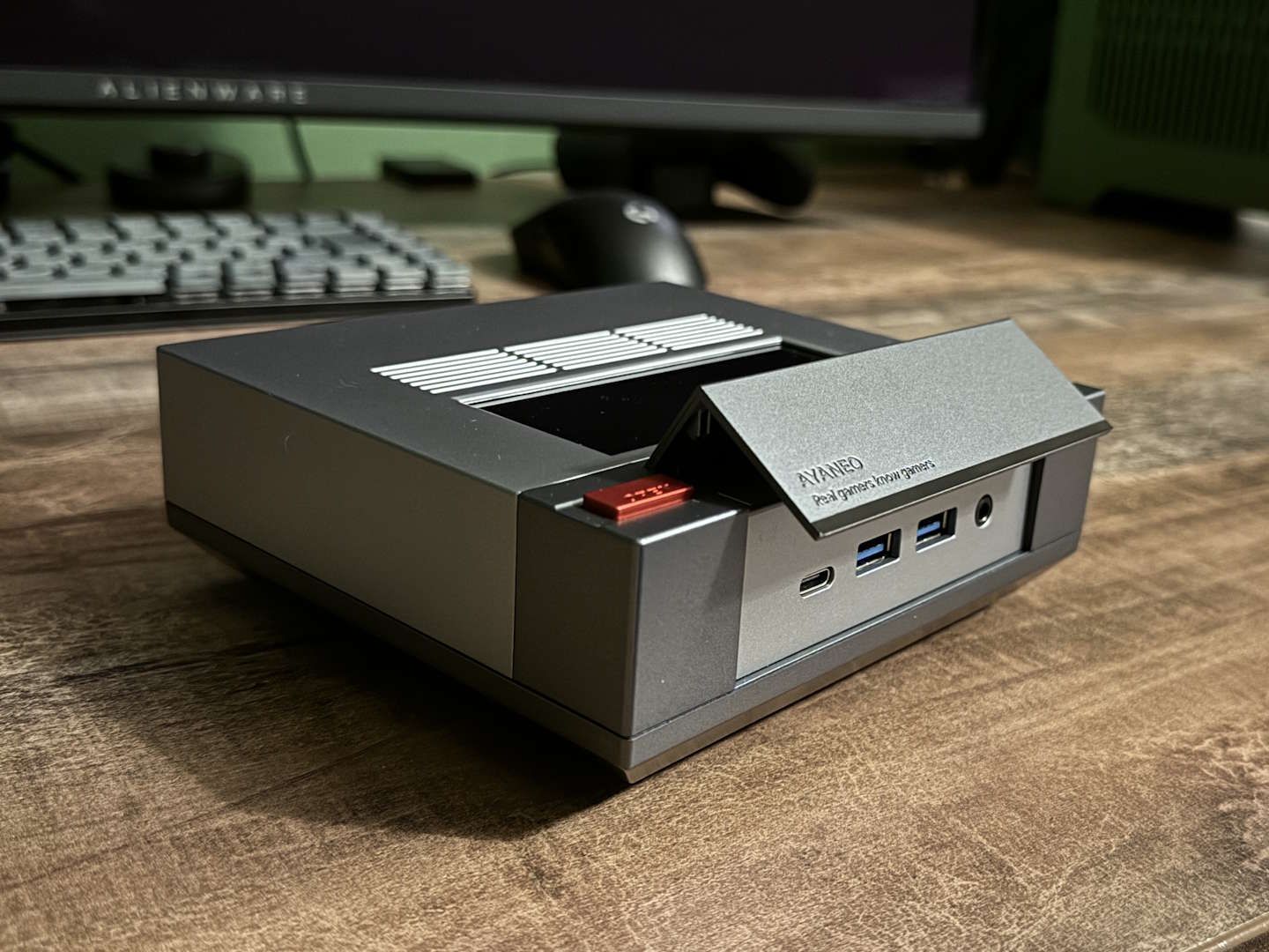 ミニPC 32G/1T AYANEO RETRO MINI PC AM02 Early Bird Price Starting at $439, High-Performance Mini PC