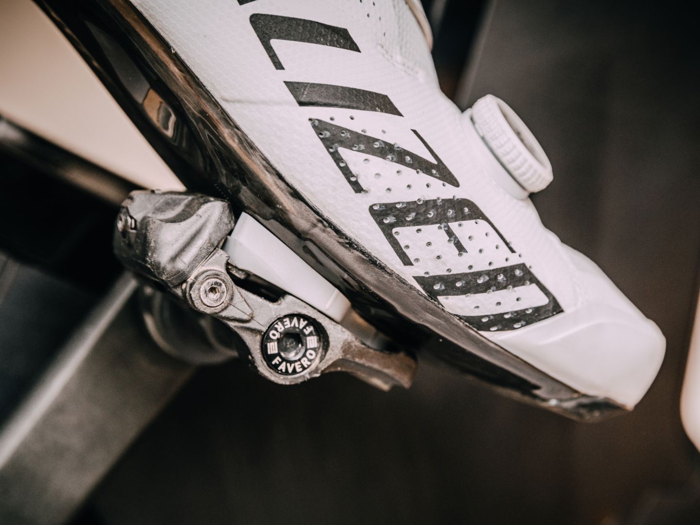 mtb schuhe rennrad PENXZT Fahrradschuhe Herren, Und rutschfeste No-Lock Mountainbike Schuhe Atmungsaktive Mit Gummisohle,A,36 EU Fashion 2020-Indian-Scout-1200 Farbe:BXT-B Logo E Specials ranked : r/thegrandtour