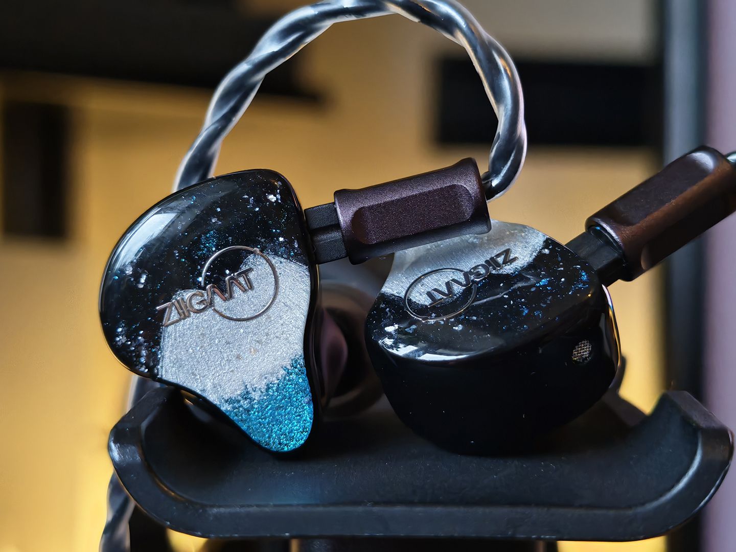 Out of Ziigaat's 14 recent earphones, the Horizon is the crystal