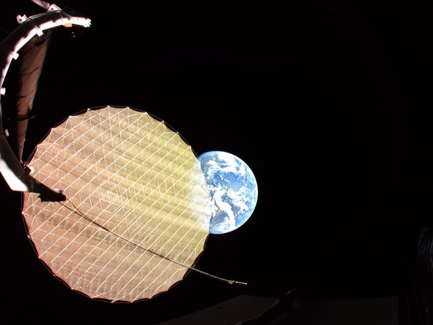 希少　大型本　From Semaphore to Satellite Earth photobombs a satellite deploying its giant reflector photo