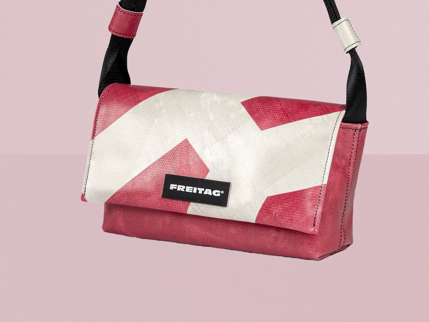 This iconic, one-of-a-kind 2003 bag is making a comeback as Y2K