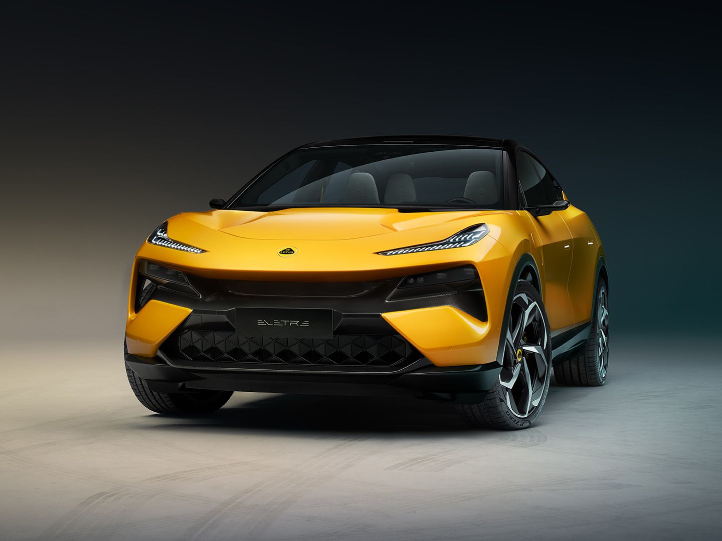 Lotus announces an all-electric SUV with 600hp and 373 miles of