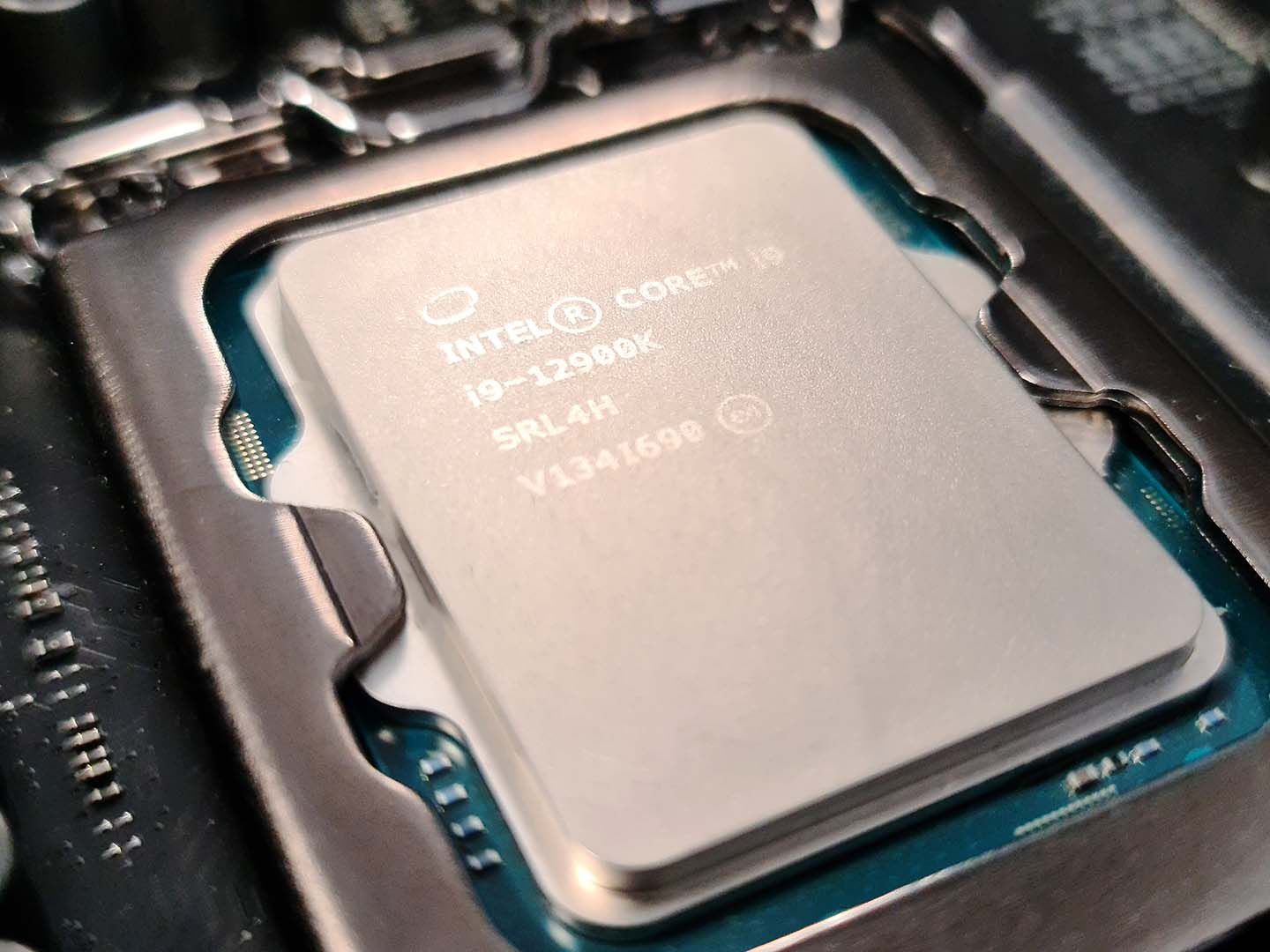 パソコンCPU Amazon.com: MXZ Gaming PC, AMD Ryzen 7 7800X3D, RX 9070XT, 32GB