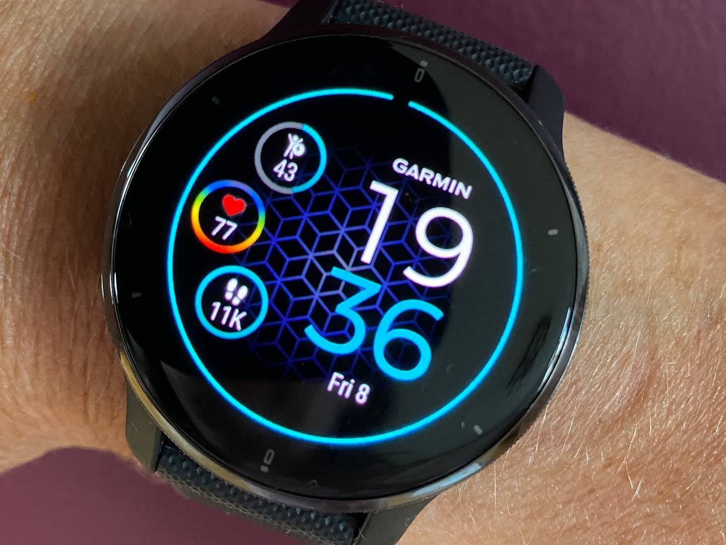 Garmin　Venu2 Plus Amazon.com: Garmin Venu 2 Plus, GPS Smartwatch with Call and