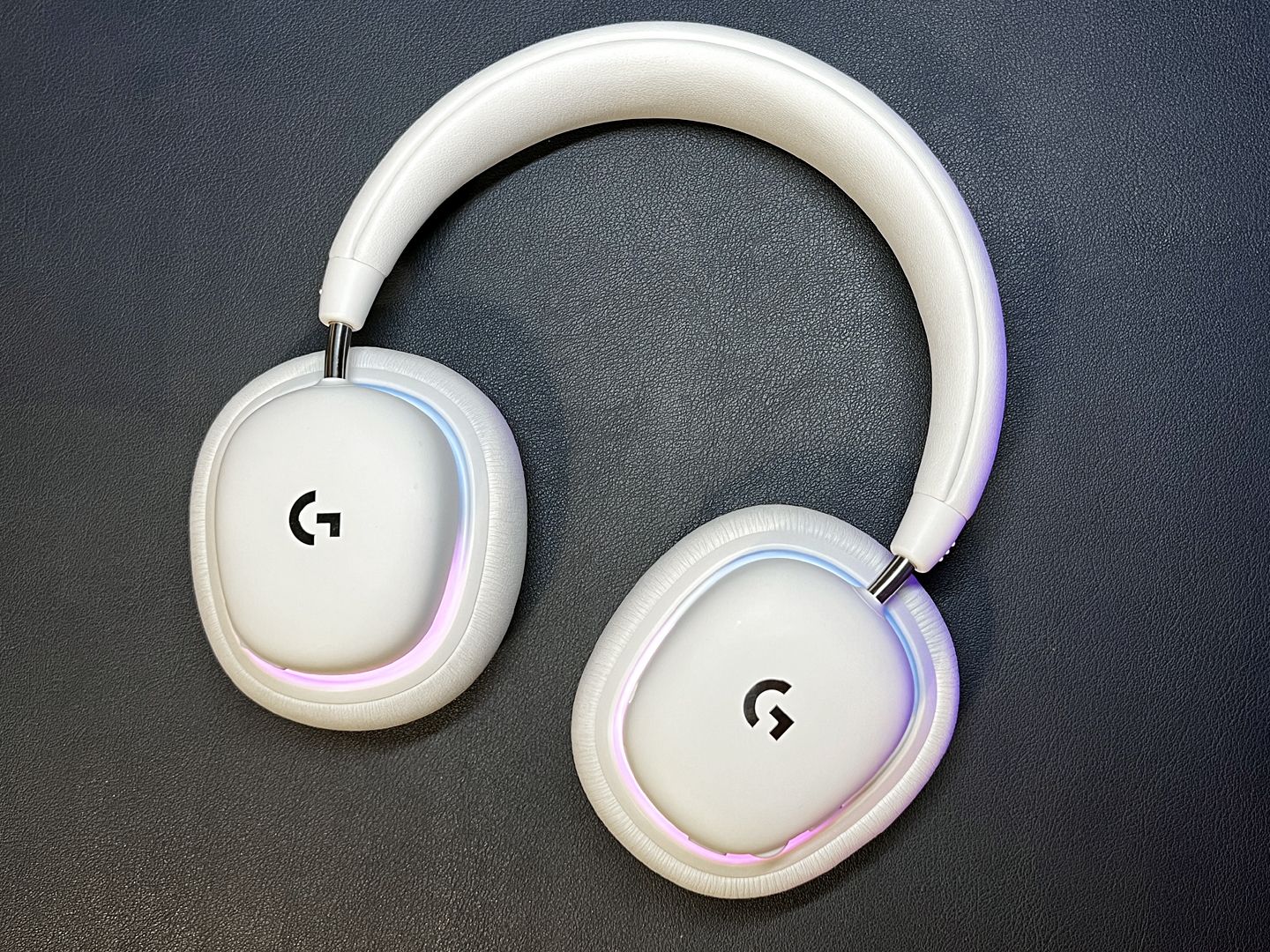 Logitech G735 Review: Not the First White Headset | Tom's