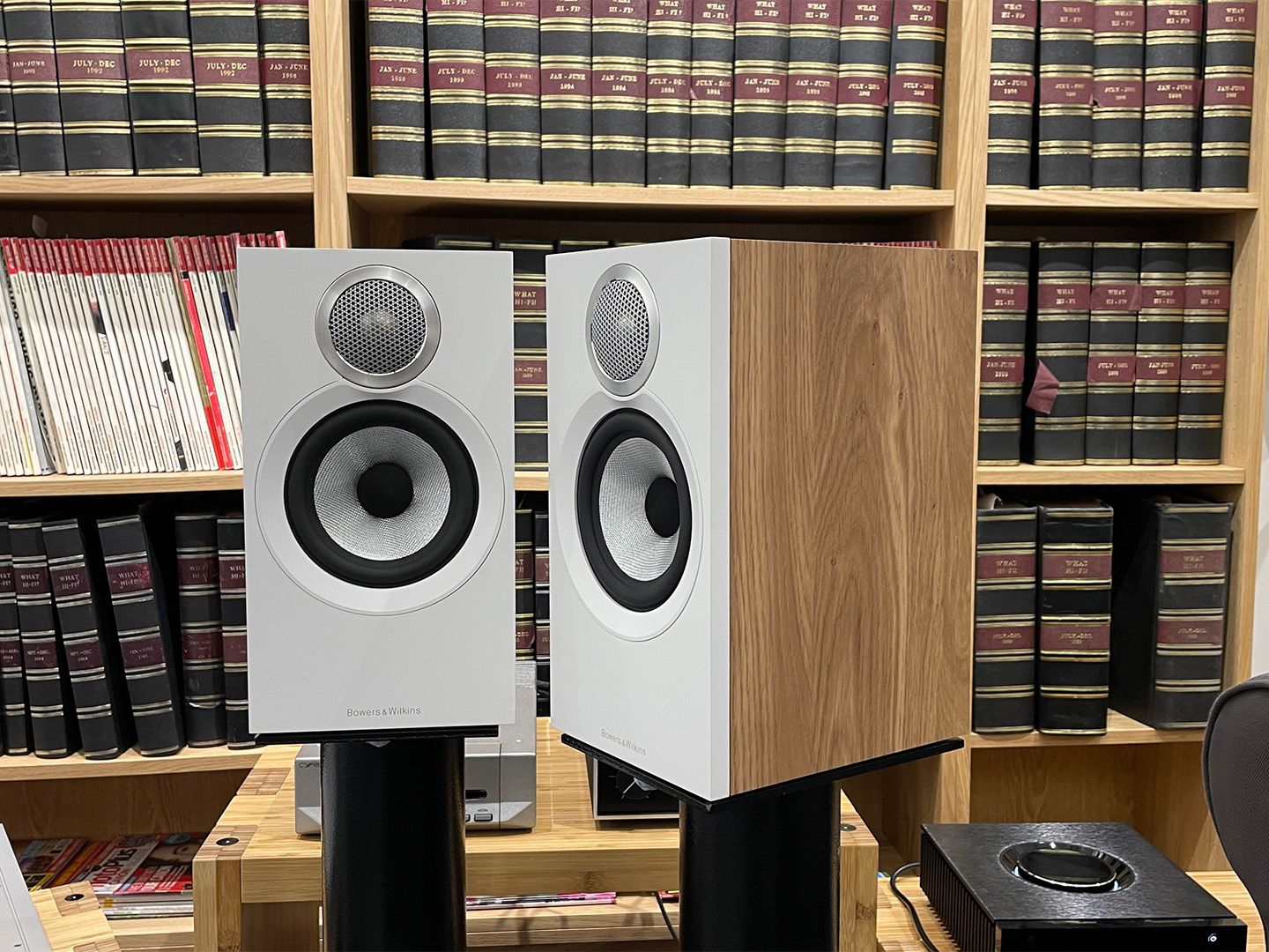 【美品】Bowers & Wilkins 607 S2 AE Bowers & Wilkins 607 S2 Anniversary Edition Bookshelf