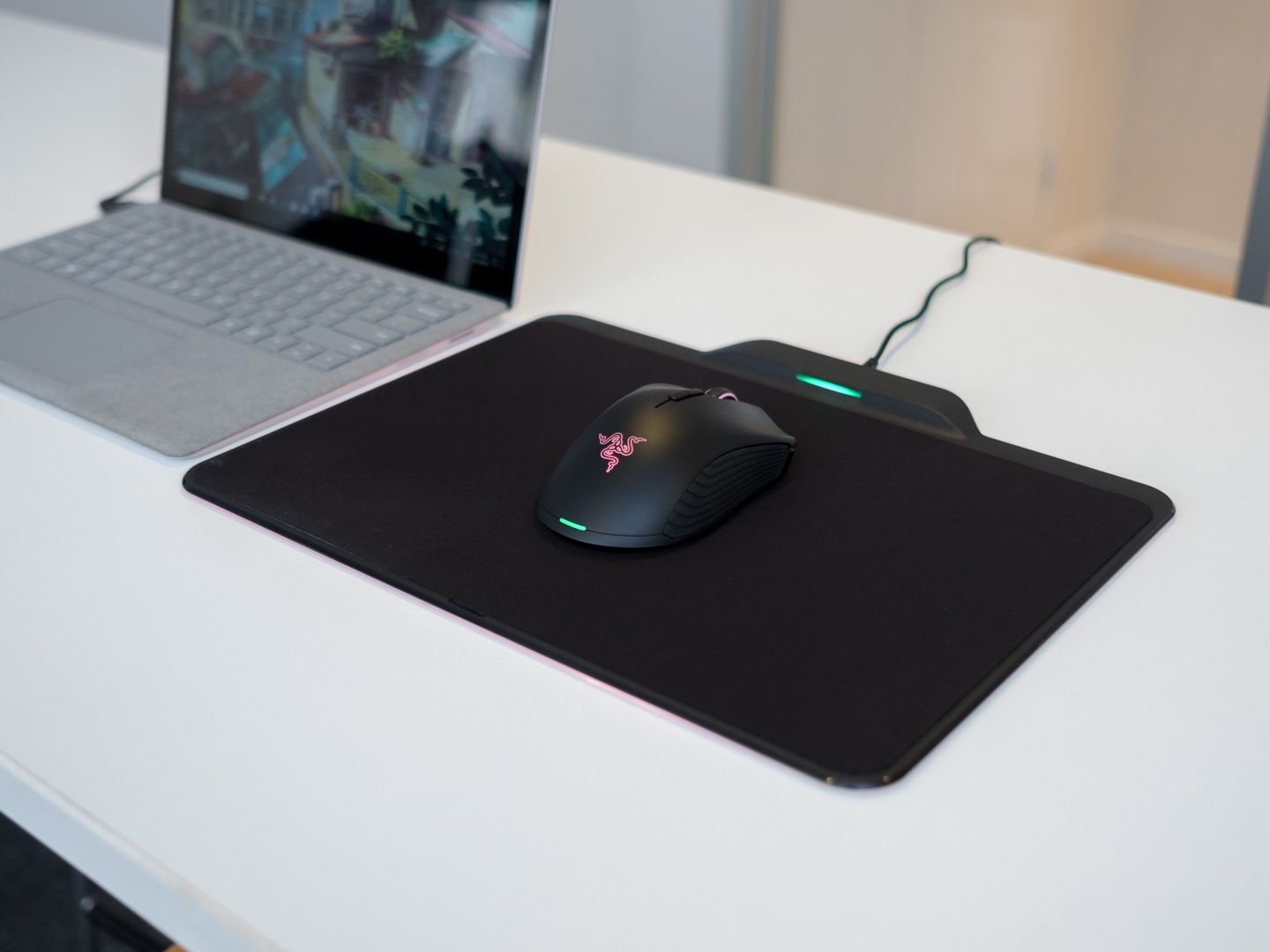 PC周辺機器 Razer Mamba + Firefly HyperFlux FULL Razer HyperFlux Review! Mamba HyperFlux & Firefly - YouTube