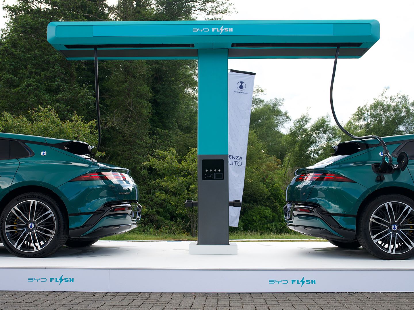 The Silent ICE-Breaker: BYD’s All-Electric Paddock Takeover — image 5