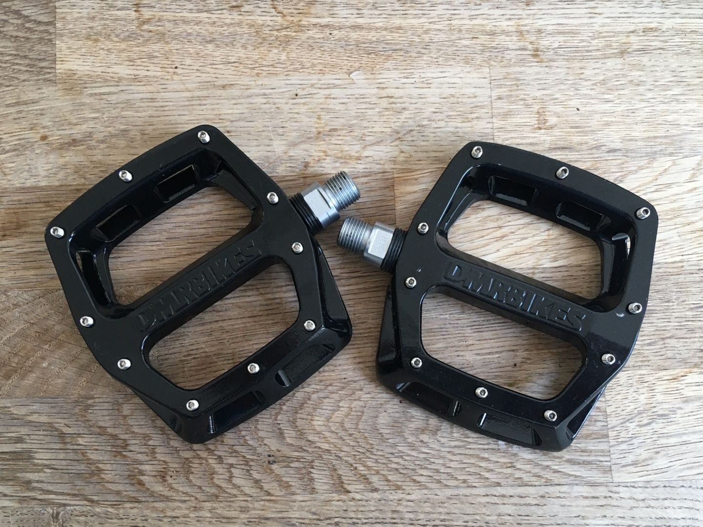！KEN！ DMR V12 mag マグネシウムペダル DMR V12 Mg - Magnesium Bike Flat Platform Pedal – DMR Bikes